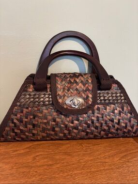 Woven Top-Handle Shoulder Bag in Brown and Tan